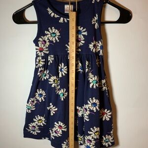 Hanna Andersson Daisy (multi-color) Floral Sleeveless Play Dress - Navy. Sz 4